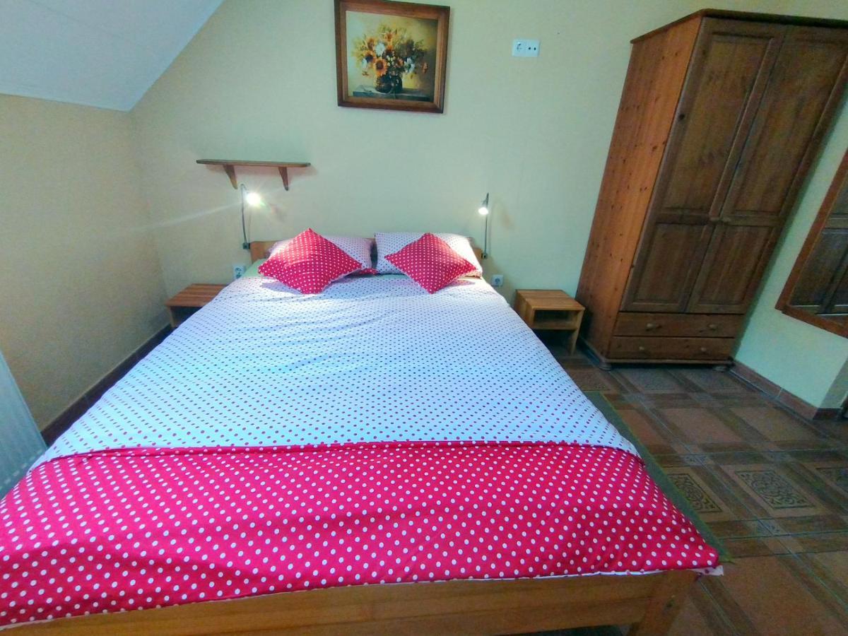 Burg Apartman Gyula Luaran gambar