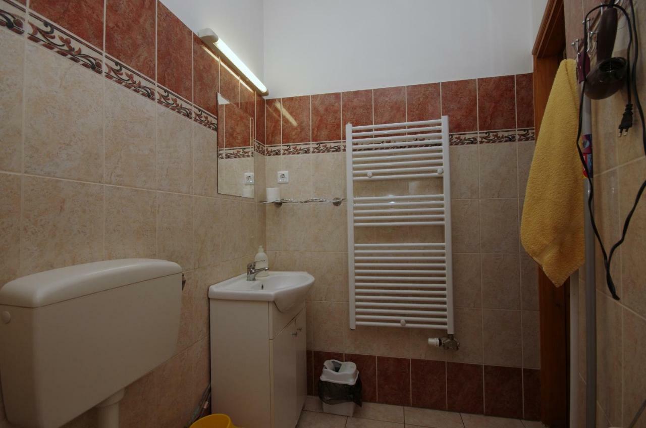 Burg Apartman Gyula Luaran gambar
